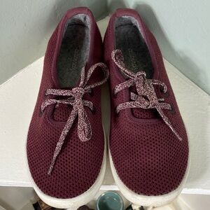 Allbirds Women's Maroon Treeskipper Sneakers Shoes Size 7 Wide width lightweight